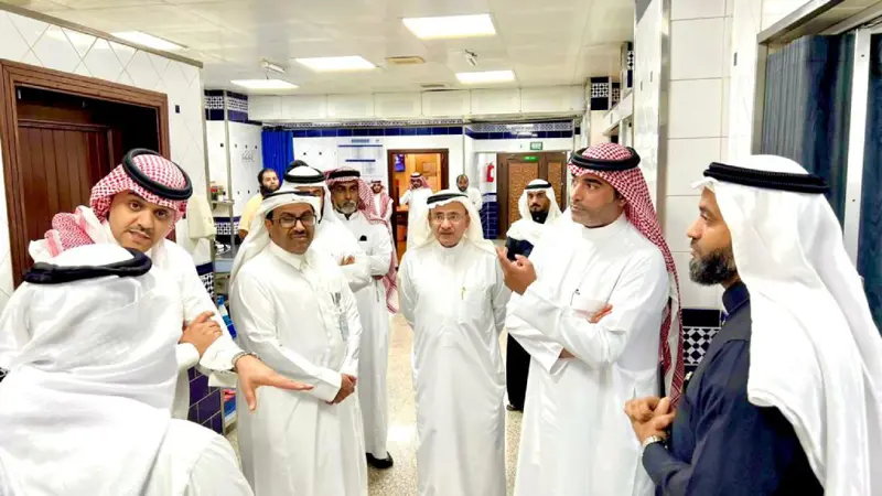 نائب وزير الشؤون البلدية م. عبدالله البدير يتفقد جمعية "يقين"